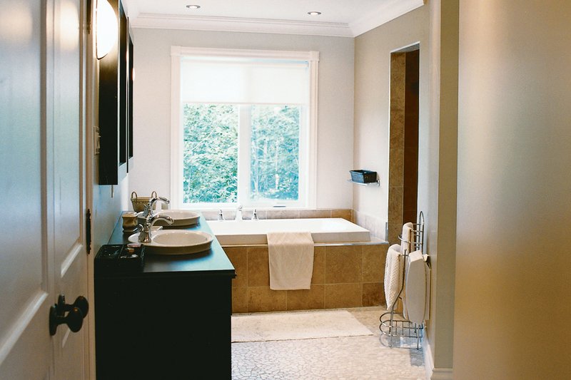 Architectural House Design - Interior - Master Bathroom for Farmhouse House Plan #23-587 - 4 bed, 2.5 bath