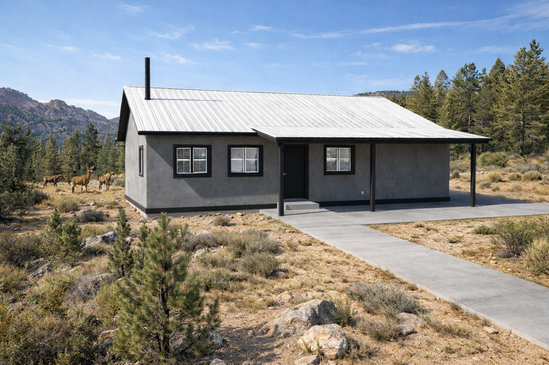 Architectural House Design - Cabin Exterior - Front Elevation Plan #1060-450