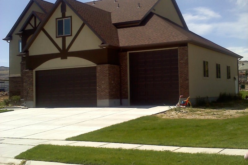 House Plan Design - Exterior - Front Elevation 5 for Traditional House Plan #1060-153 - 5 bed, 4 bath