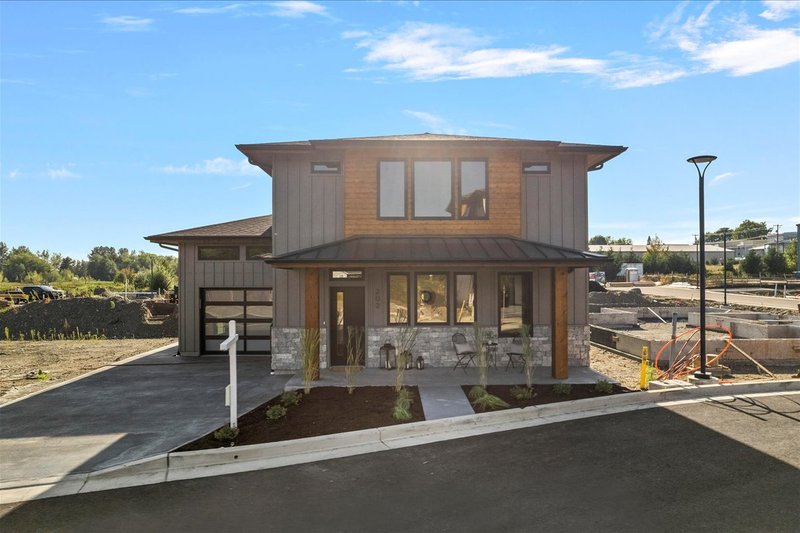 House Blueprint - Contemporary Exterior - Front Elevation Plan #1070-239