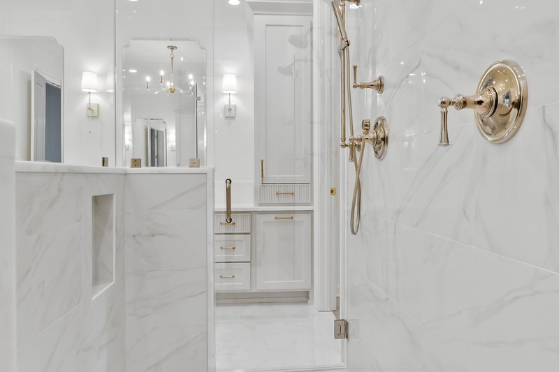 House Plan Design - Interior - Master Bathroom 1 for Southern House Plan #1074-52 - 4 bed, 3.5 bath