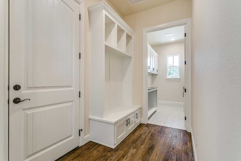 Architectural House Design - Mudroom