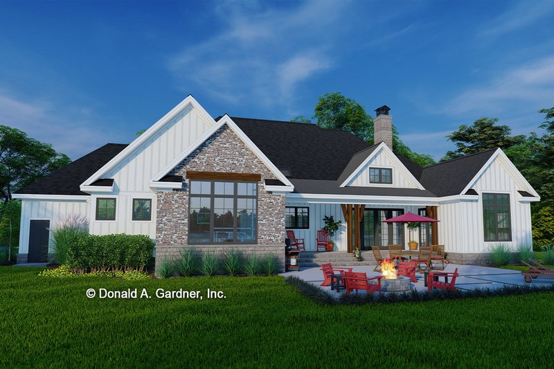 Home Plan - Exterior - Rear Elevation for Traditional House Plan #929-1165 - 4 bed, 3 bath