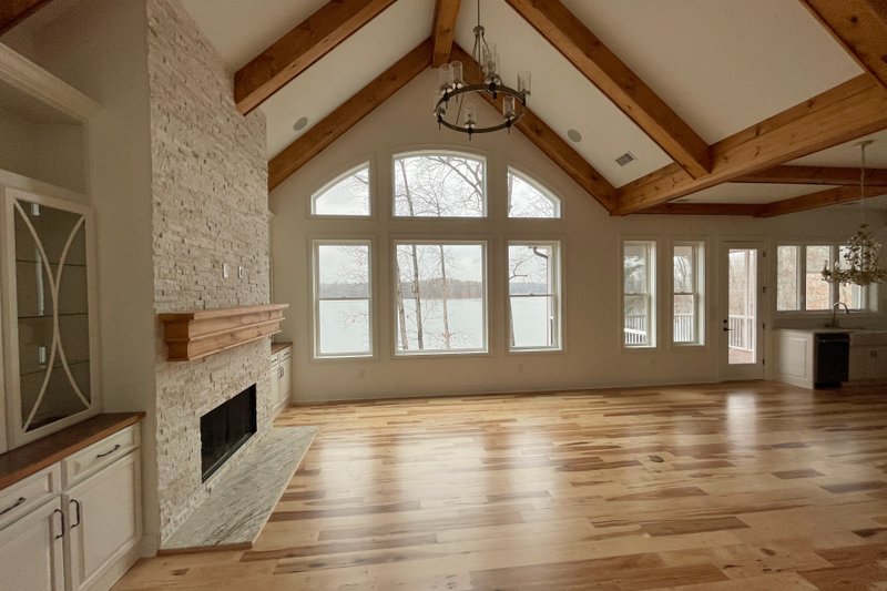 Dream House Plan - Interior - Family Room 1 for Craftsman House Plan #437-128 - 3 bed, 3.5 bath
