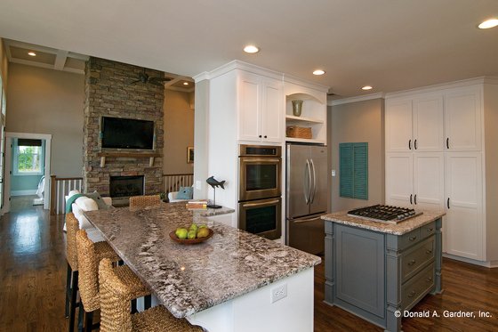 Interior - Kitchen 1 for European House Plan #929-4 - 4 bed, 4 bath
