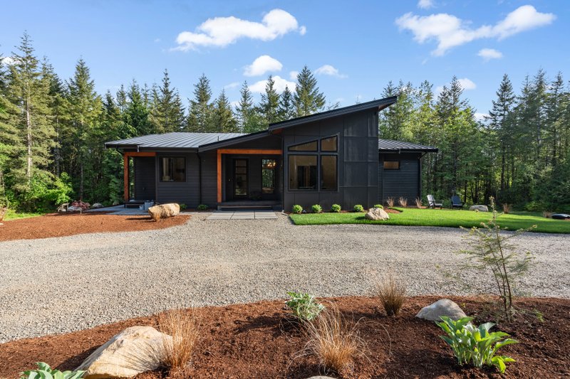 Dream House Plan - Exterior - Front Elevation 5 for Contemporary House Plan #1070-215 - 3 bed, 3 bath
