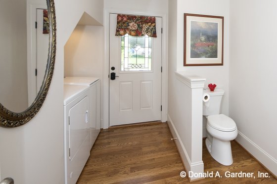Interior - Laundry for Craftsman House Plan #929-1043 - 3 bed, 2 bath