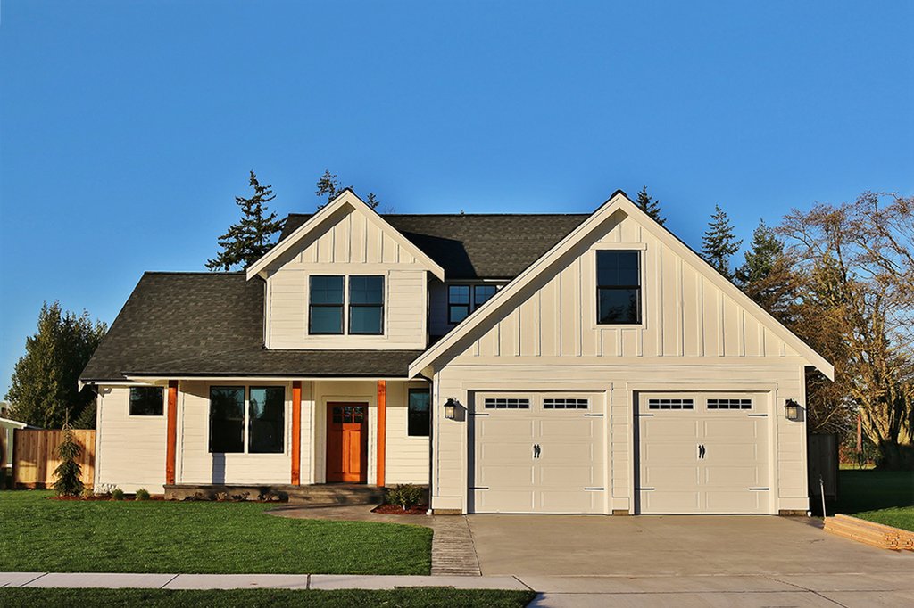 Farmhouse Style House Plan 3 Beds 2 5 Baths 2038 Sq Ft Plan