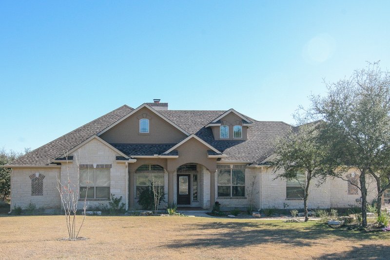 Home Plan - Traditional Exterior - Front Elevation Plan #80-145