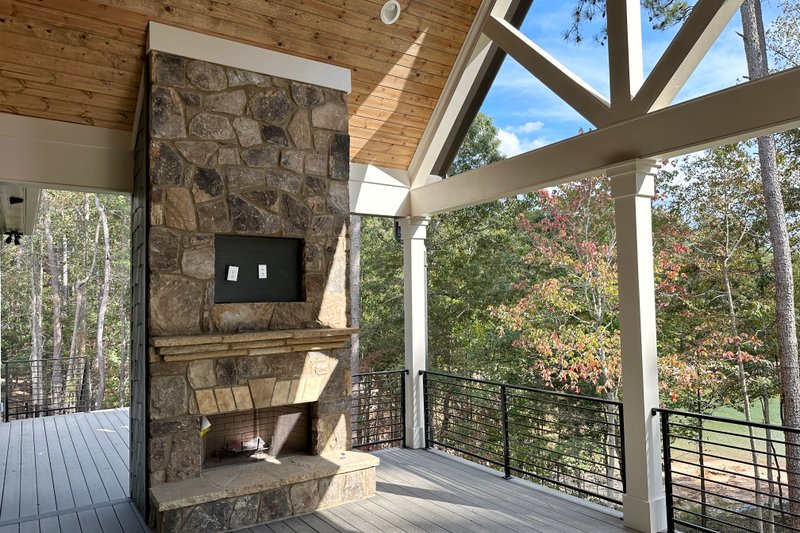 Home Plan - Exterior - Covered Porch 1 for Craftsman House Plan #437-132 - 3 bed, 2.5 bath