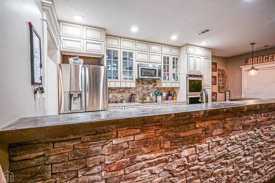 Interior - Kitchen 1 for Craftsman House Plan #17-2569 - 3 bed, 2.5 bath