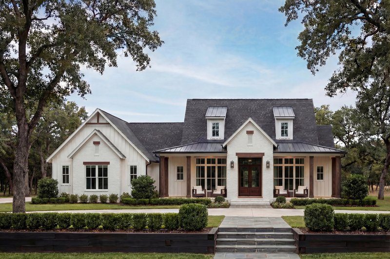 House Blueprint - Exterior - Front Elevation 5 for Farmhouse House Plan #430-426 - 3 bed, 3.5 bath