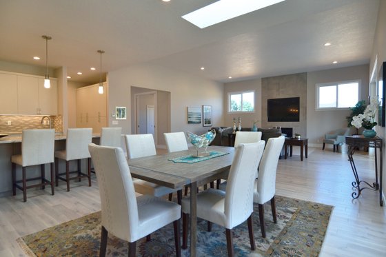 Interior - Dining Room for Prairie House Plan #124-1195 - 3 bed, 2 bath