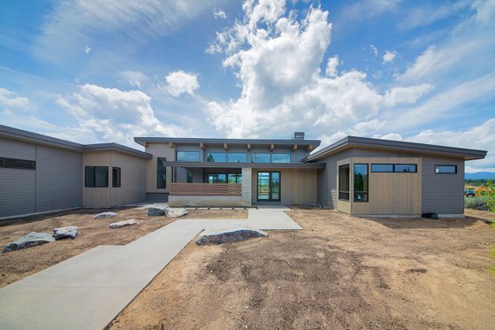 Exterior - Front Elevation 6 for Traditional House Plan #892-25 - 3 bed, 3.5 bath