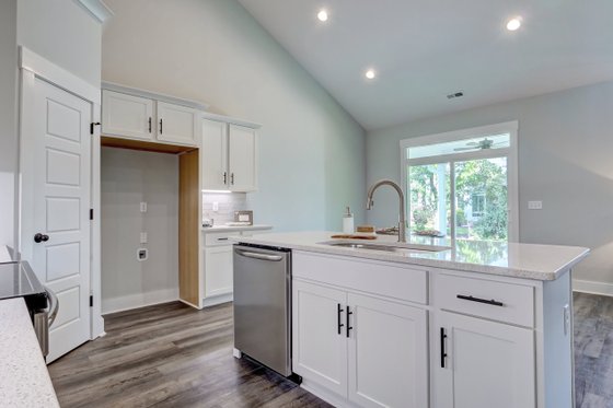 Interior - Kitchen 1 for Cottage House Plan #20-2315 - 4 bed, 3 bath