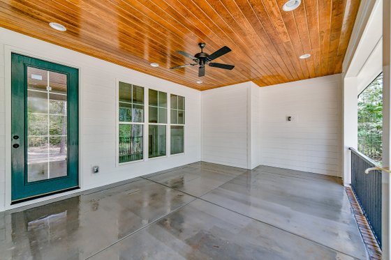 Exterior - Covered Porch 3 for Craftsman House Plan #430-140 - 3 bed, 2.5 bath