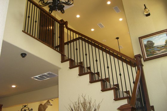 Photo 14 for Contemporary House Plan #118-101 - 3 bed, 2 bath