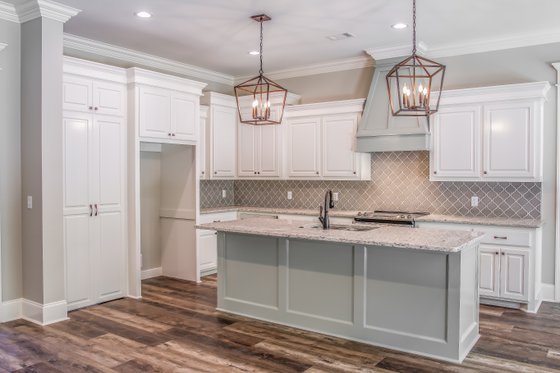 Interior - Kitchen 1 for Country House Plan #430-194 - 4 bed, 2 bath