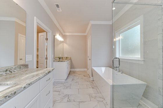 Interior - Master Bathroom for Craftsman House Plan #430-140 - 3 bed, 2.5 bath