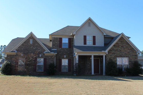 3300 square foot Traditional home