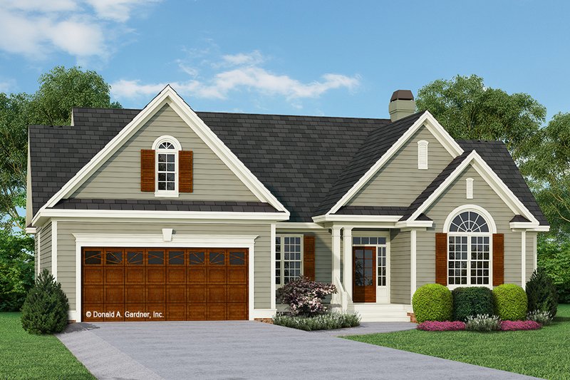 Traditional Style House Plan - 3 Beds 2 Baths 1535 Sq/Ft Plan #929-57