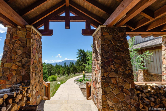 Photo 4 for Traditional House Plan #942-65 - 3 bed, 2.5 bath