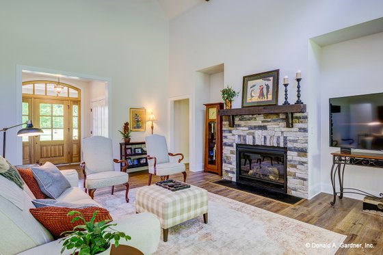 Interior - Family Room 2 for Craftsman House Plan #929-7 - 4 bed, 3 bath