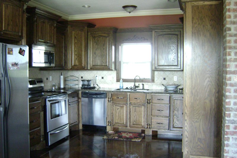 Architectural House Design - Interior - Kitchen for European House Plan #21-262 - 3 bed, 2 bath