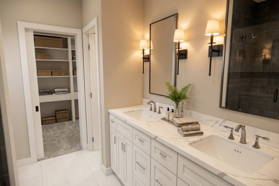 Interior - Master Bathroom for Craftsman House Plan #51-1530 - 3 bed, 2 bath