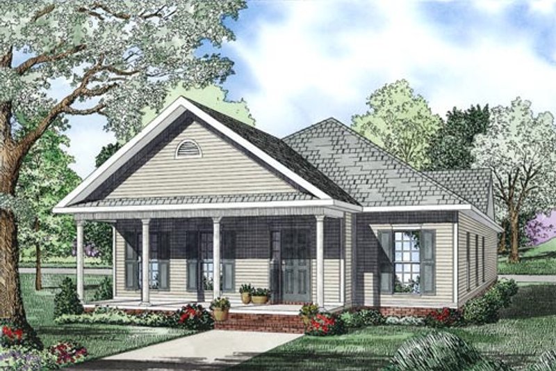 House Design - Traditional Exterior - Front Elevation Plan #17-2419