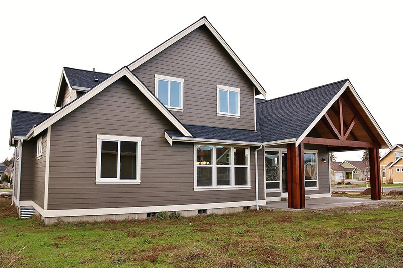 Dream House Plan - Exterior - Rear Elevation 1 for Craftsman House Plan #1070-11 - 3 bed, 2.5 bath