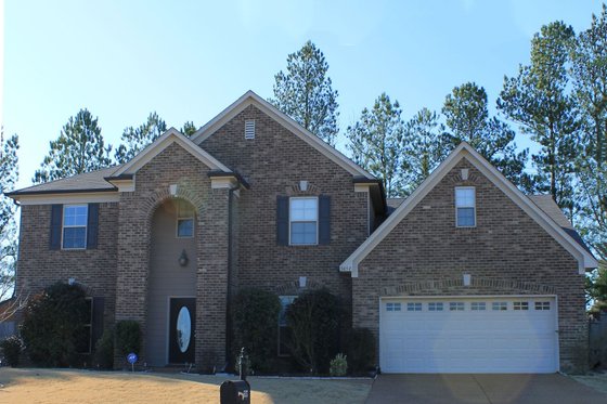 3000 square foot traditional home