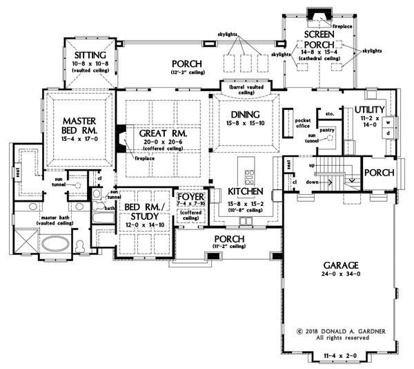 Craftsman Floor Plan - Main Floor Plan #929-1072