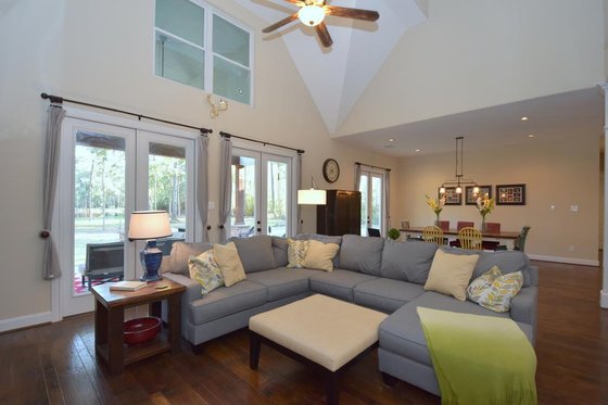 Interior - Family Room for Craftsman House Plan #119-367 - 3 bed, 3.5 bath