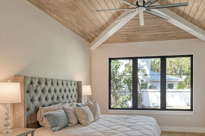 House Plan Design - Interior - Master Bedroom 2 for Modern House Plan #928-366 - 5 bed, 4.5 bath