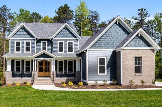 Photo 3 for Craftsman House Plan #1080-31 - 5 bed, 4.5 bath