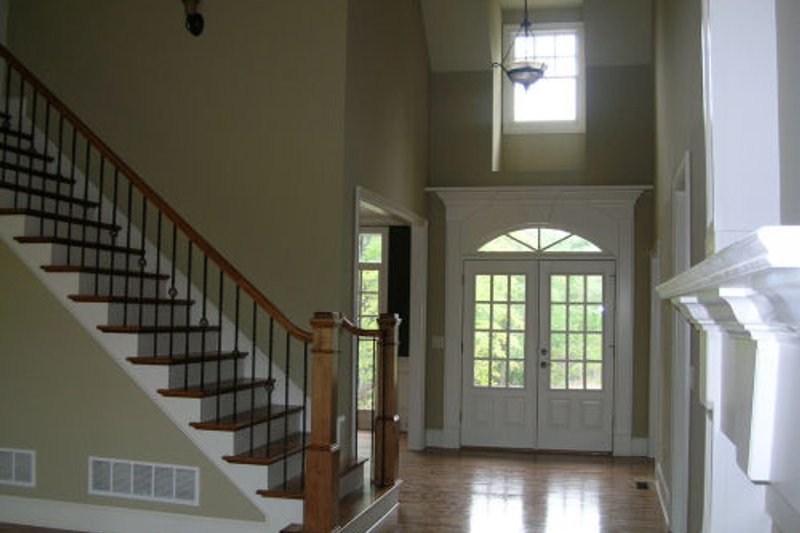 Dream House Plan - Photo 2 for Traditional House Plan #437-37 - 4 bed, 3.5 bath