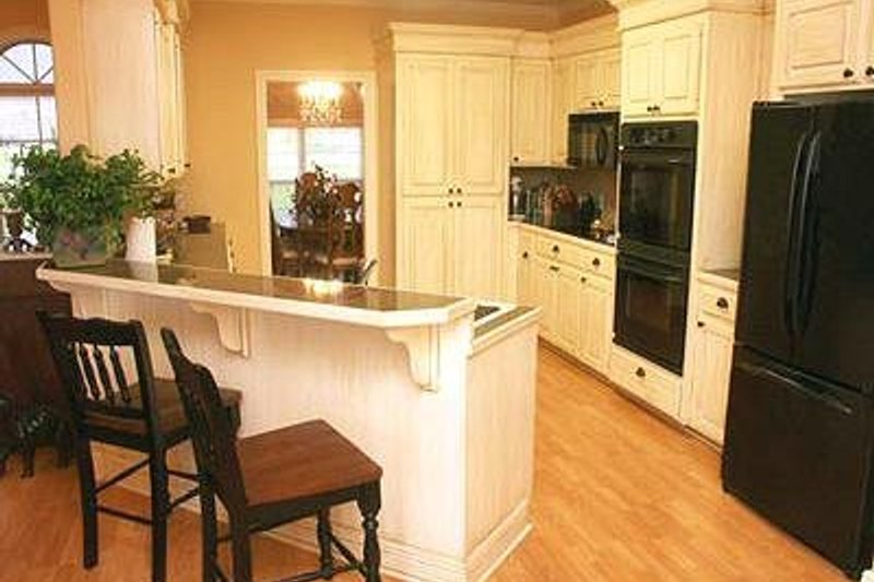 Dream House Plan - Photo 4 for Traditional House Plan #21-251 - 3 bed, 2.5 bath