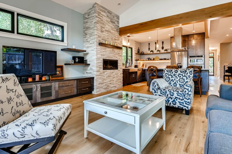 House Blueprint - Interior - Family Room for Farmhouse House Plan #1042-23 - 3 bed, 2.5 bath