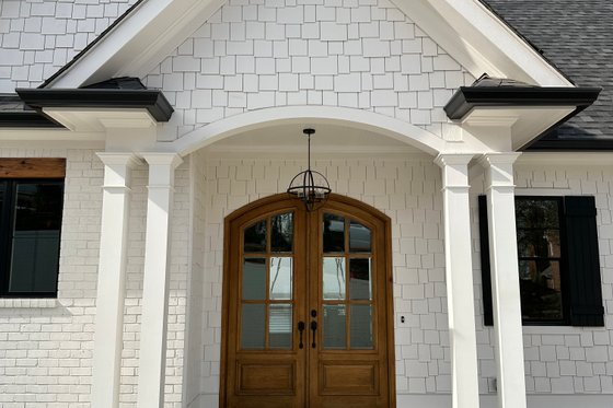 Exterior - Covered Porch for Cottage House Plan #437-134 - 4 bed, 3.5 bath