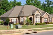 Traditional Style House Plan - 4 Beds 3 Baths 2750 Sq/Ft Plan #63-234 