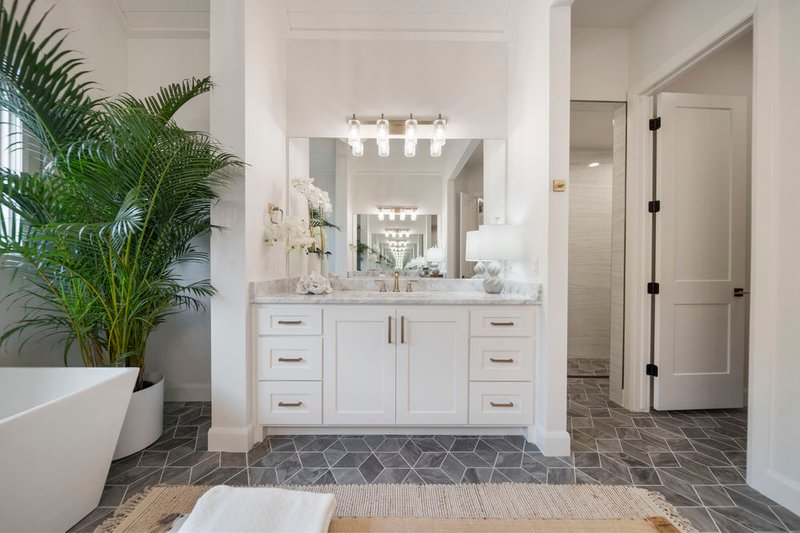 Dream House Plan - Interior - Master Bathroom 4 for Traditional House Plan #1098-8 - 4 bed, 4.5 bath