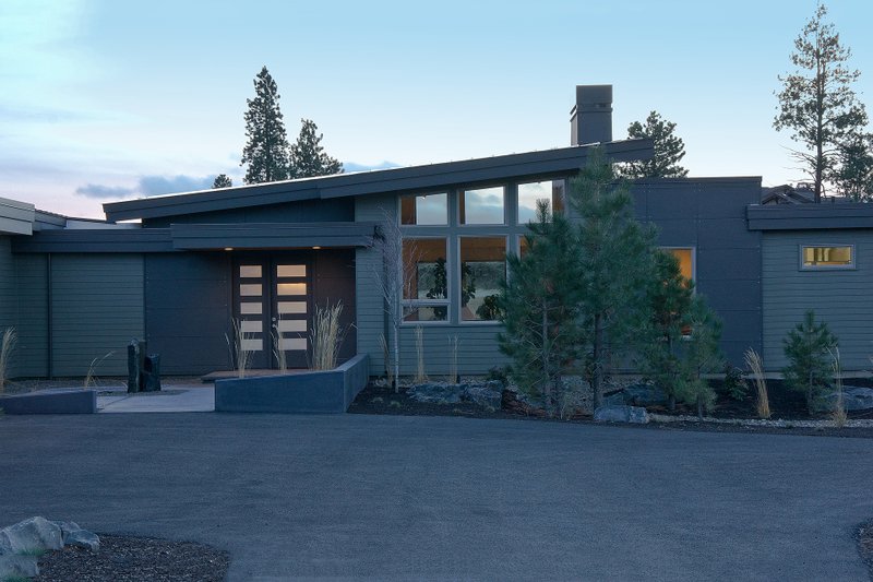 Architectural House Design - Exterior - Front Elevation 4 for Contemporary House Plan #892-9 - 3 bed, 2.5 bath