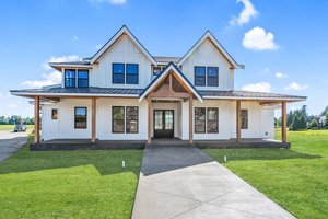 Farmhouse Exterior - Front Elevation Plan #1070-135