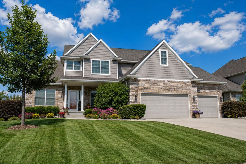 Home Plan - Exterior - Front Elevation 3 for Traditional House Plan #20-1762 - 4 bed, 3 bath