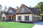 Traditional Style House Plan - 4 Beds 3 Baths 2899 Sq/Ft Plan #927-6 