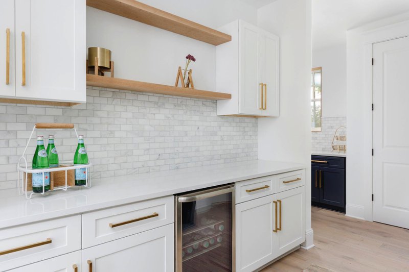 Architectural House Design - Interior - Kitchen 1 for Traditional House Plan #461-82 - 4 bed, 3 bath