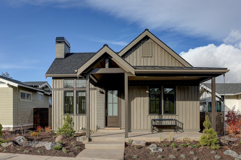 House Design - Farmhouse Exterior - Front Elevation Plan #895-136