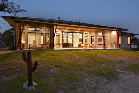 Exterior - Rear Elevation for Contemporary House Plan #935-18 - 4 bed, 4 bath