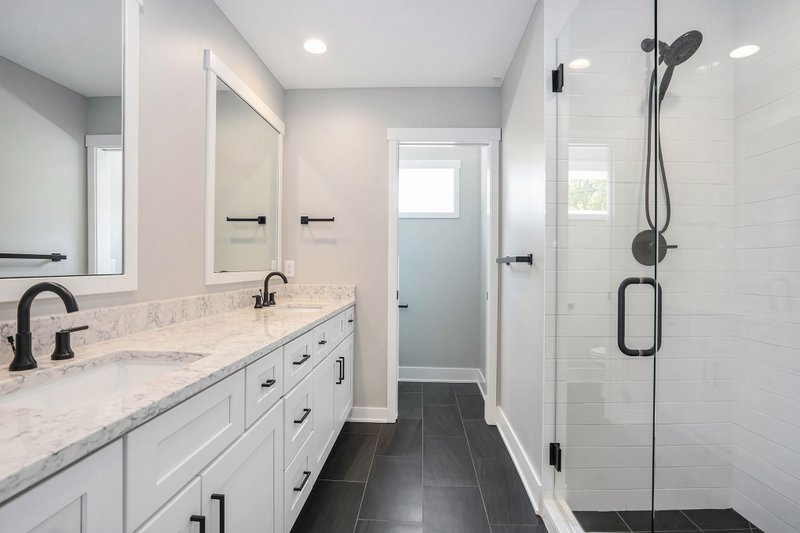 Home Plan - Interior - Master Bathroom for Farmhouse House Plan #20-2362 - 3 bed, 3 bath